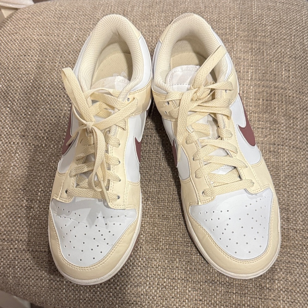 Nike Women's Low Top Sneakers in Cream, White & Mauve